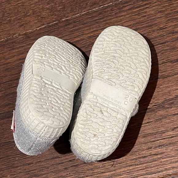 Cienta Silver Mary Jane Baby Shoes Size 5 - Picture 4 of 4